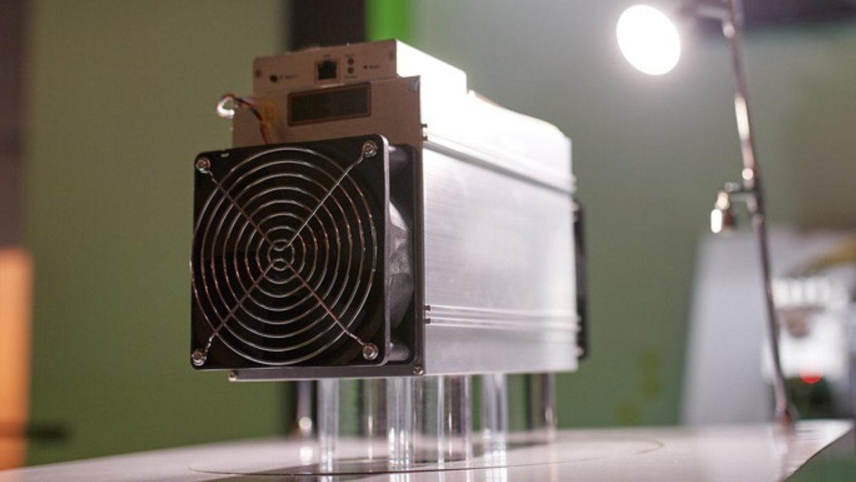 公共比特币矿工在4月份出售了115％的生产，将Hashprice推向了比特币的新历史最高水平