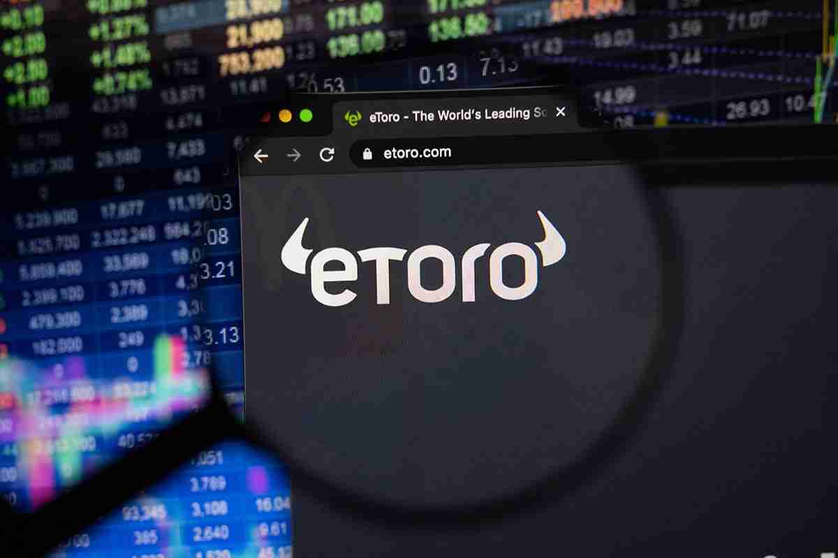 尽管增加了12个新加密货币，但Etoro股票下跌了1.21％。