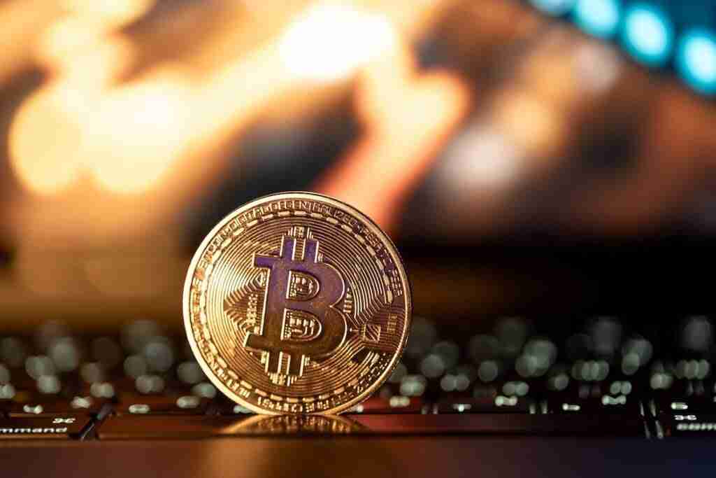 比特币突破12.1万美元：这波涨势是真实的吗？