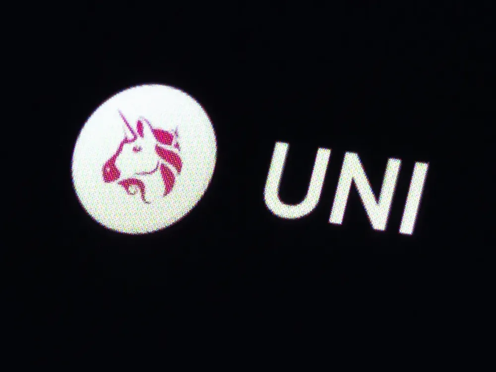 CoinRoutes、Uniswap API 与机构级 DeFi：一个新时代