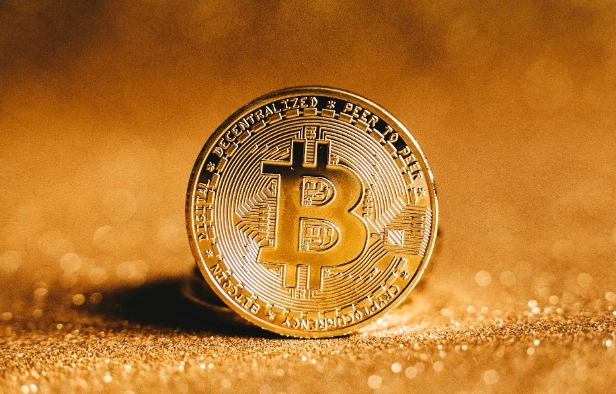 用大白话解释比特币到底是什么？它为什么这么值钱？